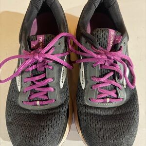 Brooks Women's Athletic Shoes - Dark Gray and Purple